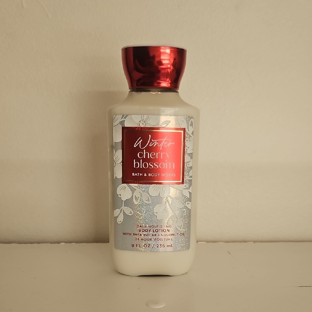 Bath & Body Works Winter Cherry Blossom Body Lotion - Red & White
